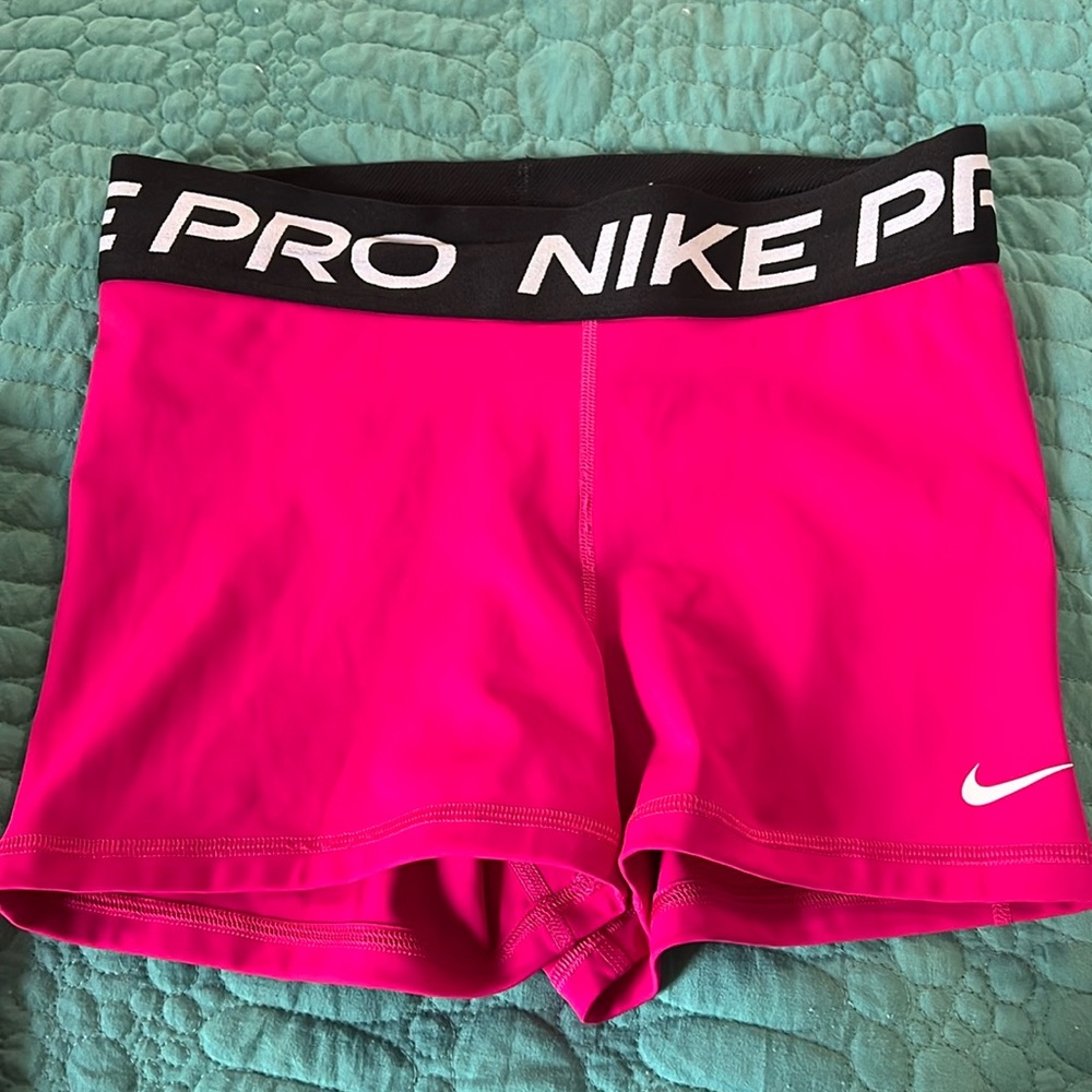 Nike pro